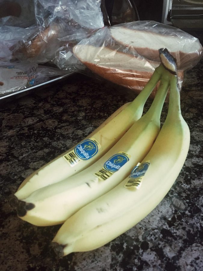 One of Sams favorite foods are bananas.