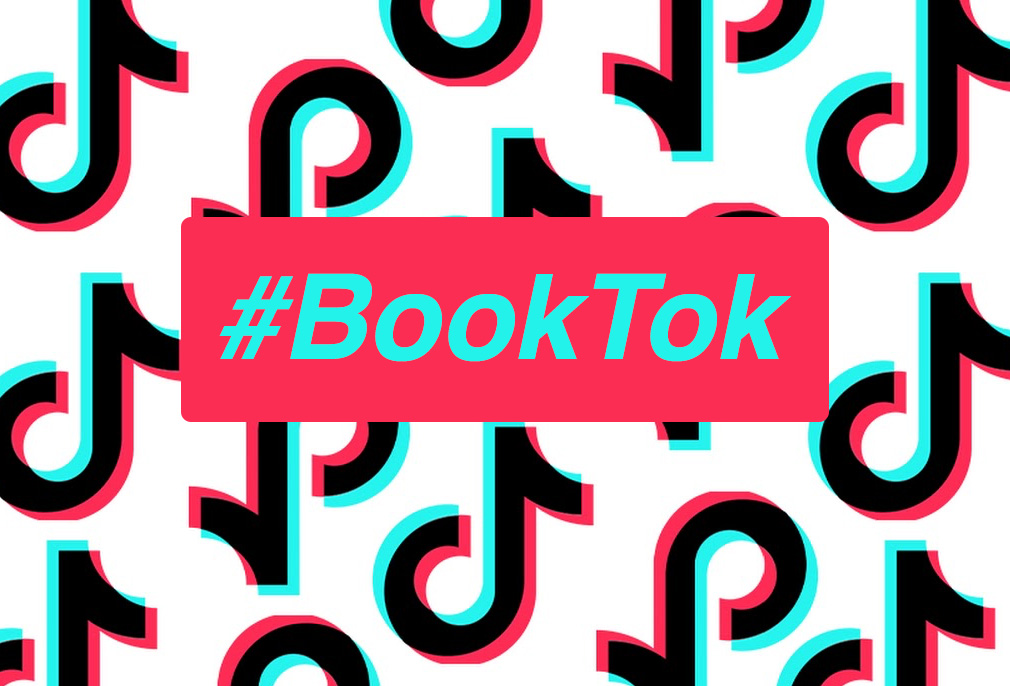 The Impact of Social Media on the Reading World
